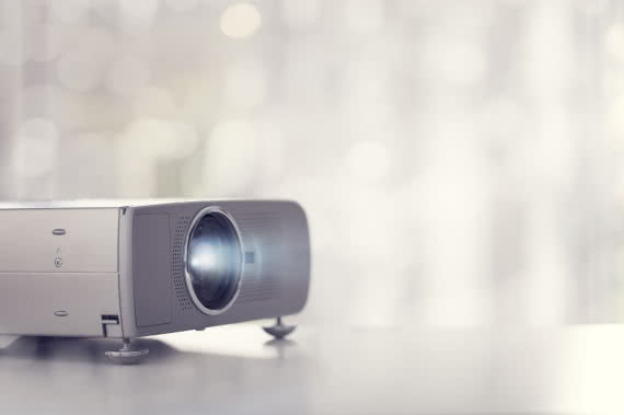 Projektory eventowe - jak kupować, by trafić?